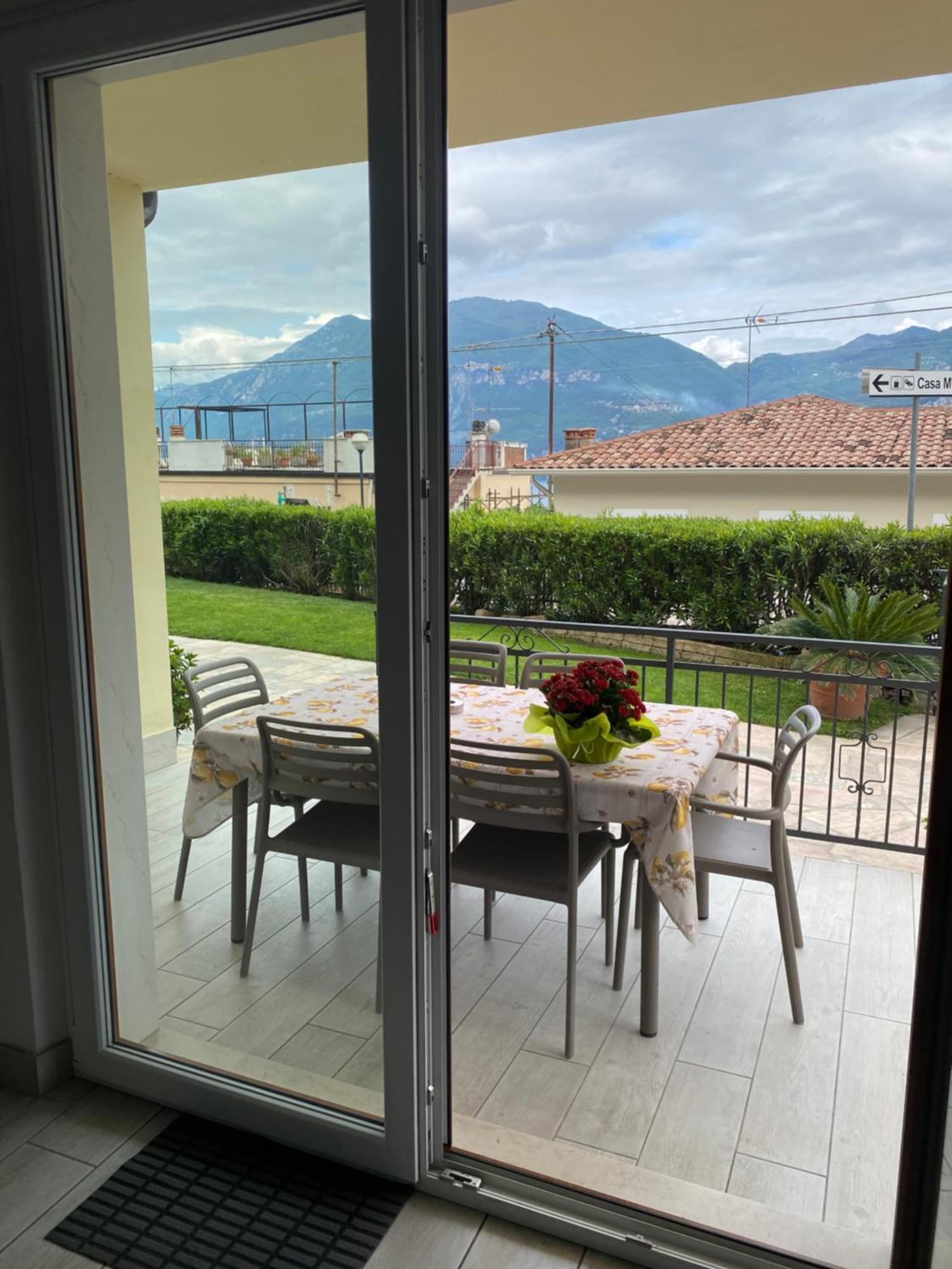 Casa Maya Brenzone sul Garda Exterior photo